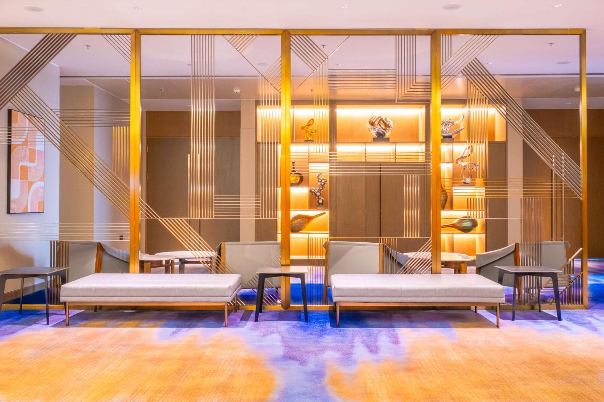 Отель Hilton Киншаса Экстерьер фото