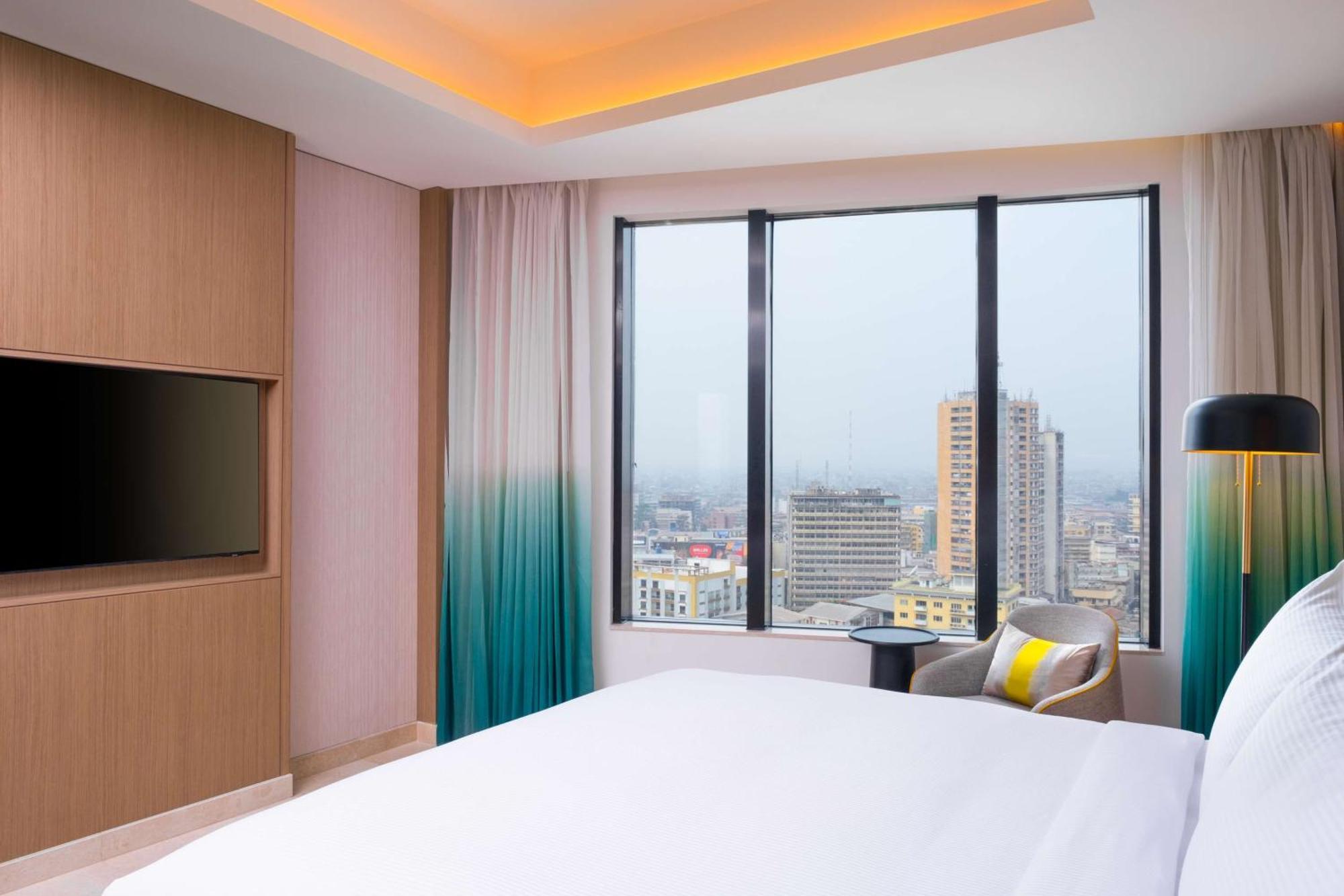 Отель Hilton Киншаса Экстерьер фото