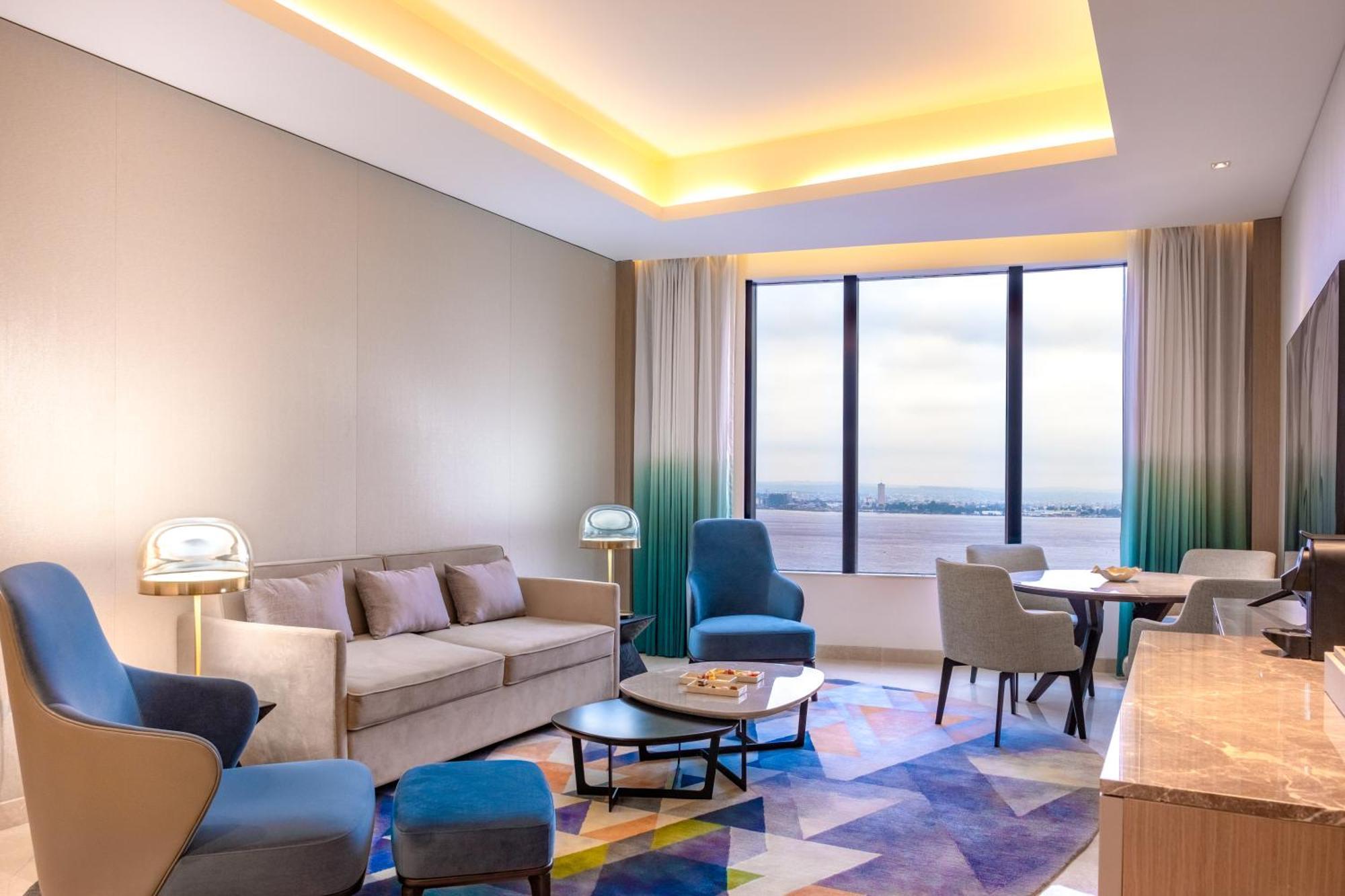 Отель Hilton Киншаса Экстерьер фото